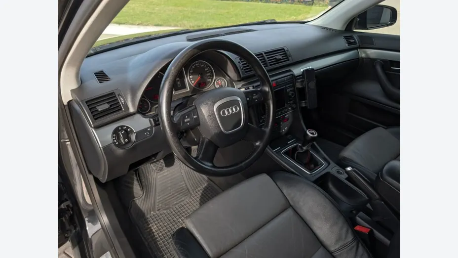 AUDI A4 Avant -