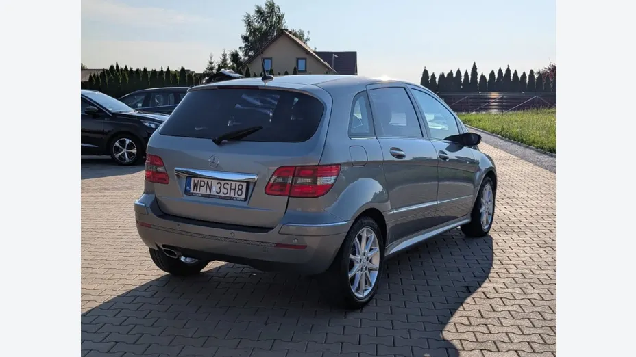 MERCEDES-BENZ B Klasa -