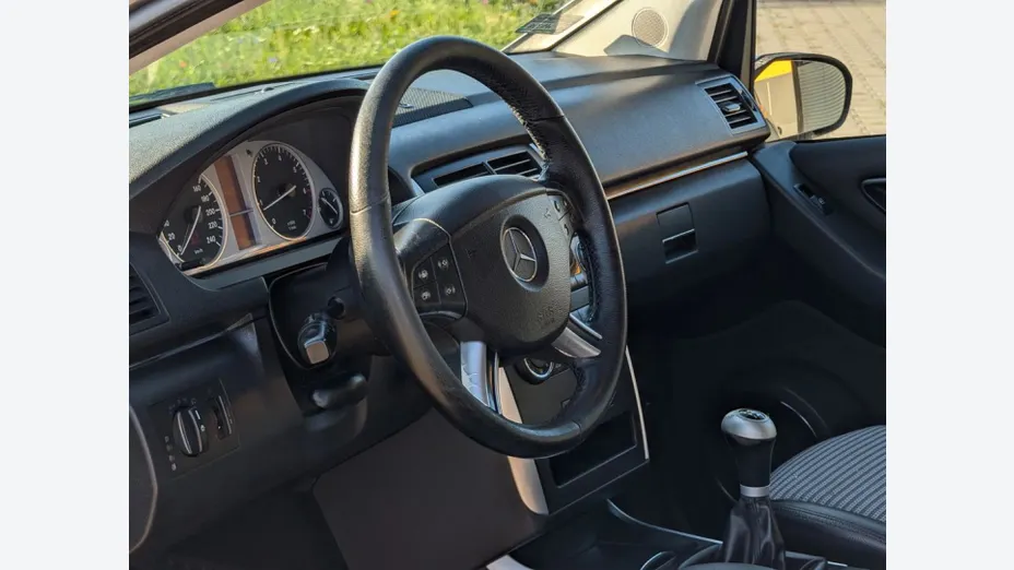 MERCEDES-BENZ B Klasa -