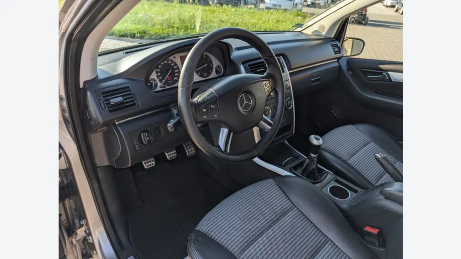 MERCEDES-BENZ B Klasa -