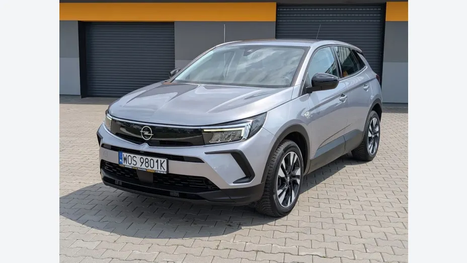OPEL Grandland -