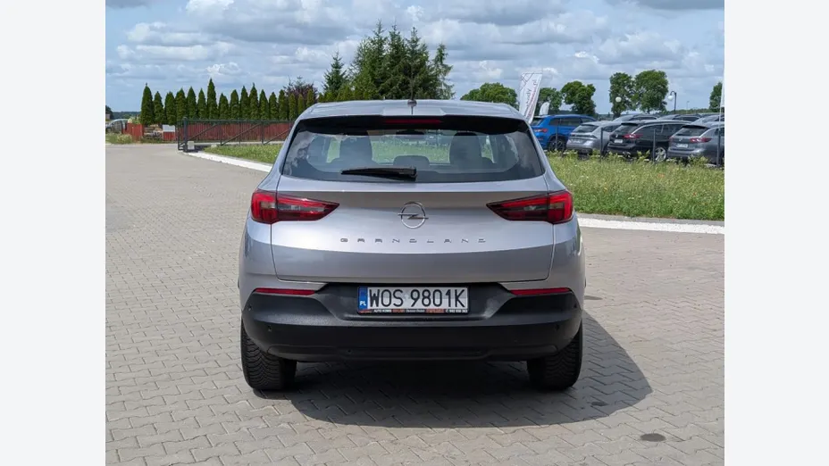 OPEL Grandland -