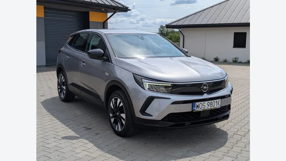 OPEL Grandland -