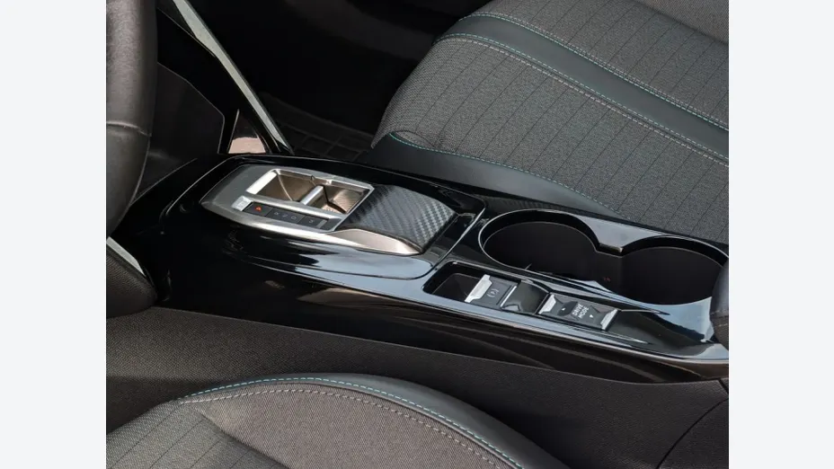 PEUGEOT 2008 -