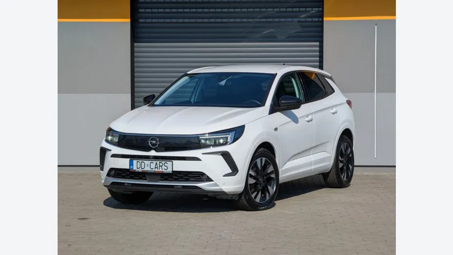 OPEL Grandland X -