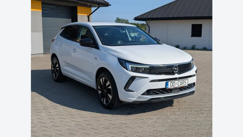 OPEL Grandland X -