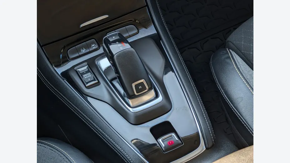OPEL Grandland X -