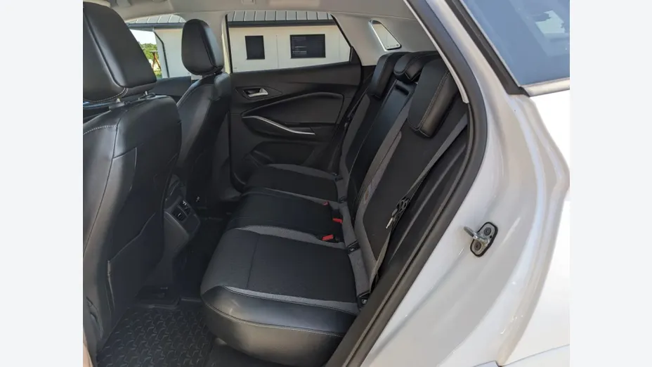 OPEL Grandland X -