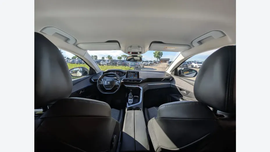 PEUGEOT 3008 -