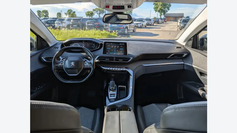 PEUGEOT 3008 -