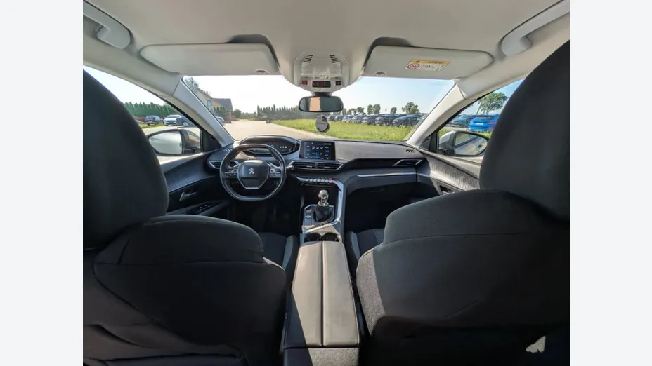 PEUGEOT 3008 -