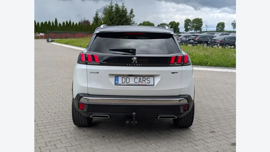 PEUGEOT 3008 -