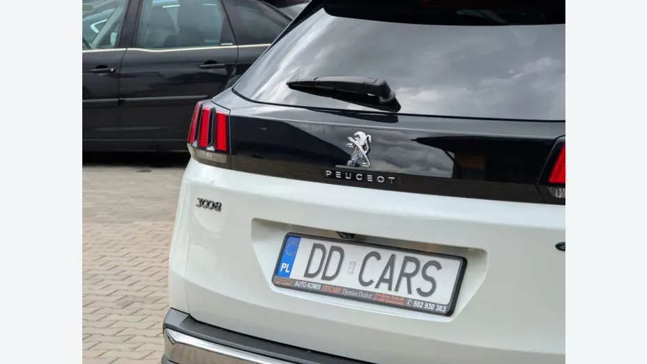 PEUGEOT 3008 -