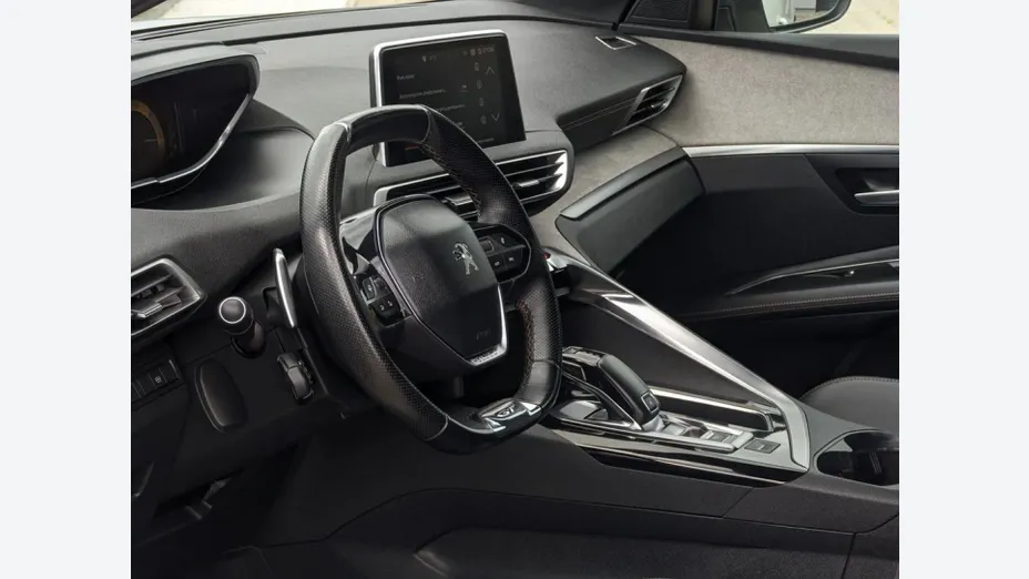 PEUGEOT 3008 -