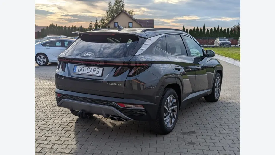 HYUNDAI Tucson -