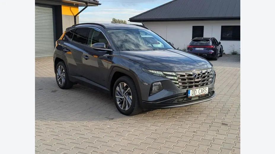 HYUNDAI Tucson -