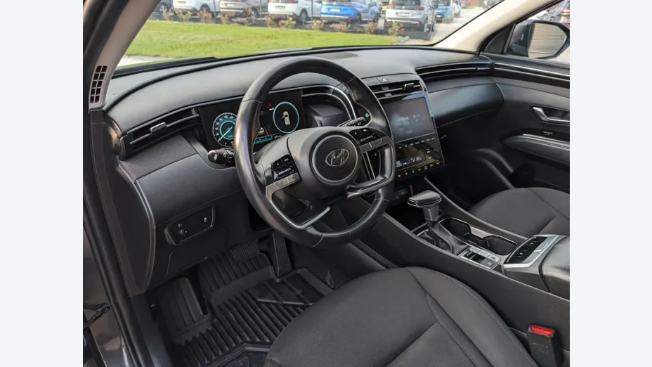 HYUNDAI Tucson -