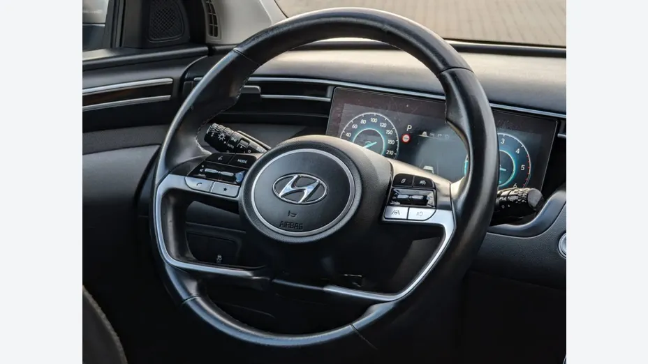 HYUNDAI Tucson -