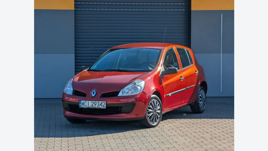 RENAULT Clio -