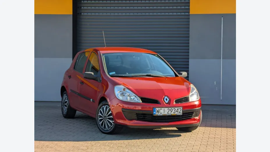RENAULT Clio -