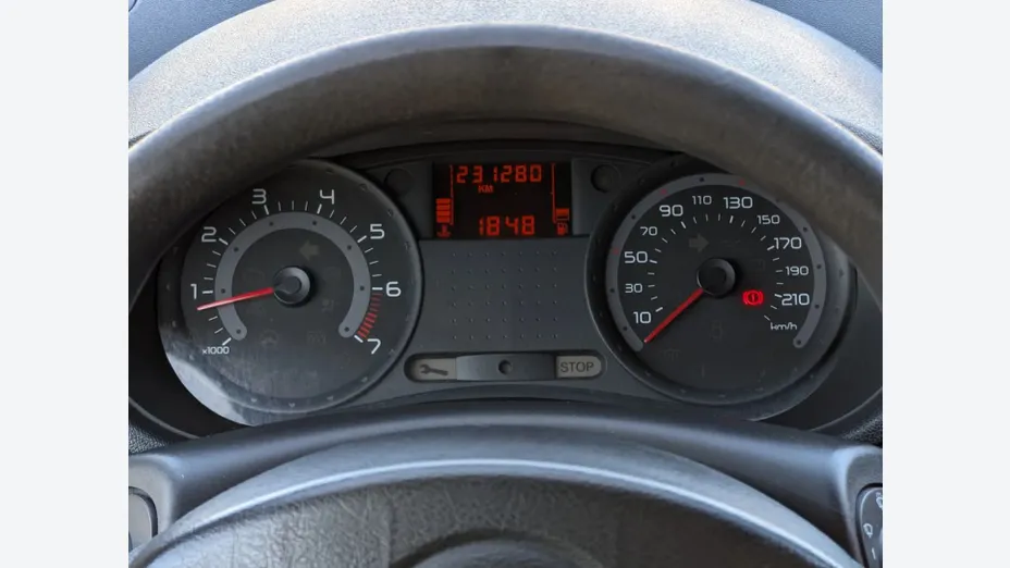 RENAULT Clio -