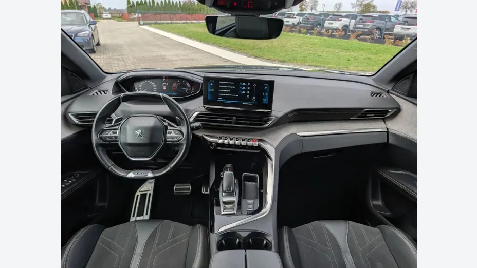 PEUGEOT 5008 -