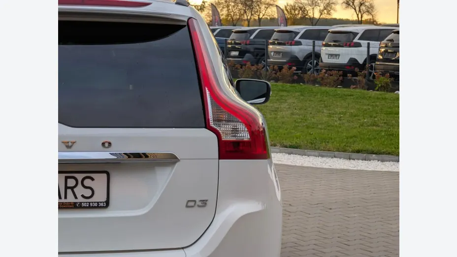 VOLVO XC60 -