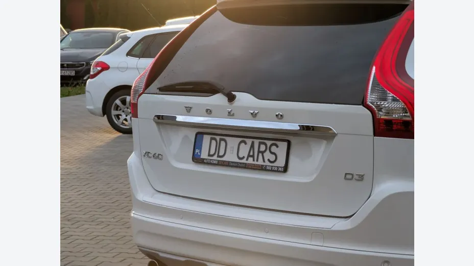 VOLVO XC60 -