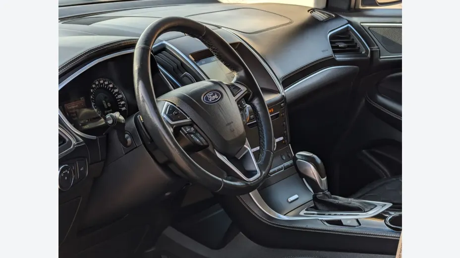 FORD Edge -