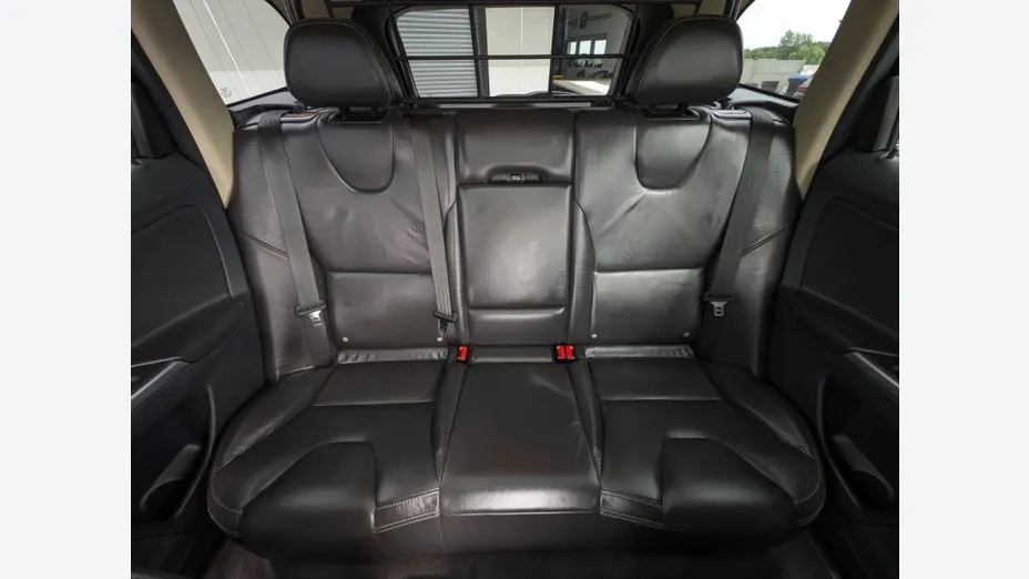 VOLVO XC60 -