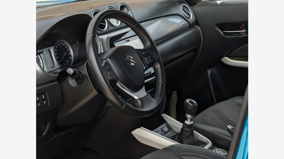 SUZUKI Vitara -