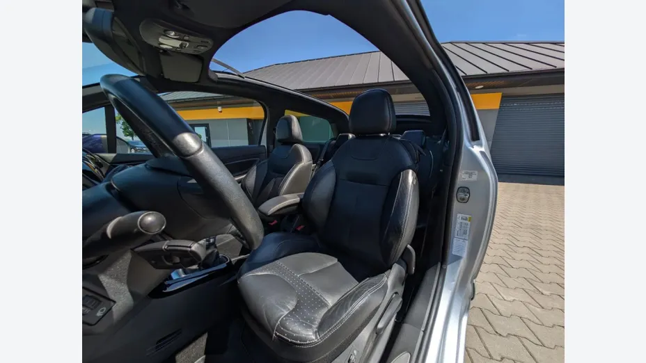 CITROEN DS3 -