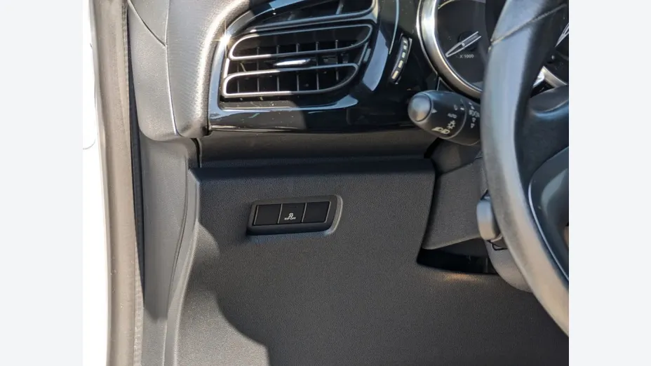 CITROEN DS3 -