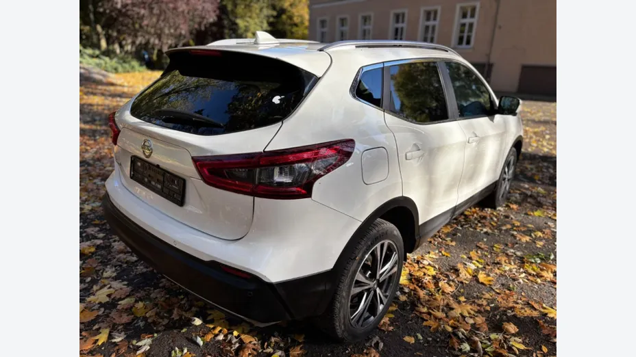 NISSAN Qashqai -