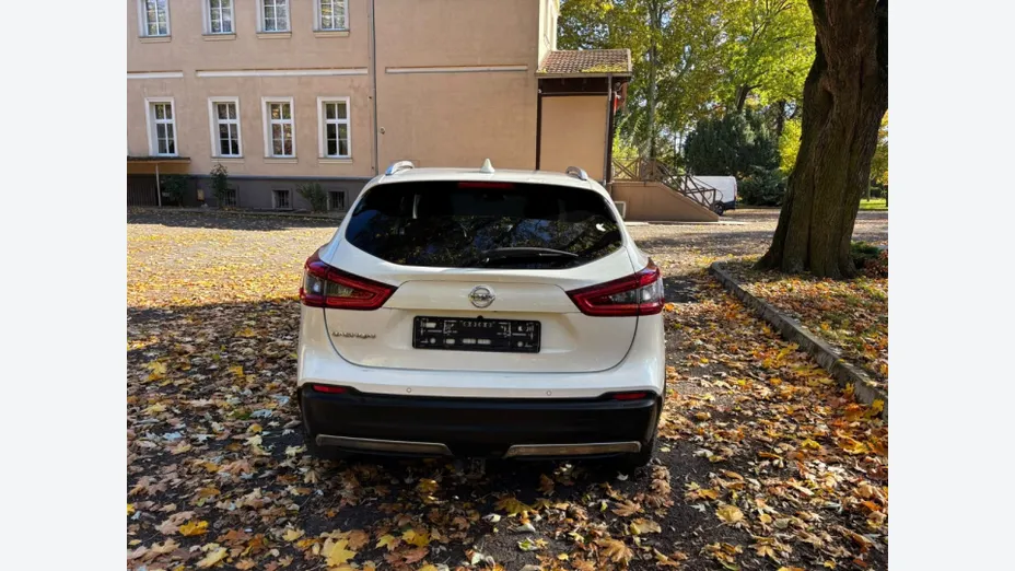 NISSAN Qashqai -