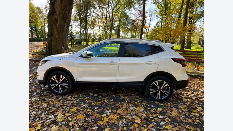 NISSAN Qashqai -