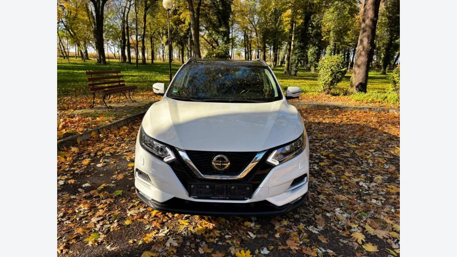NISSAN Qashqai -