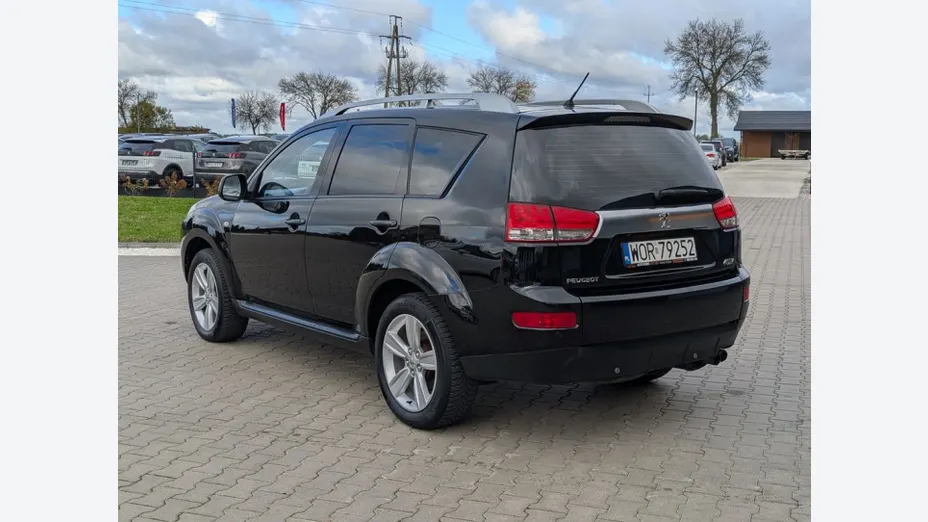 PEUGEOT 4007 -