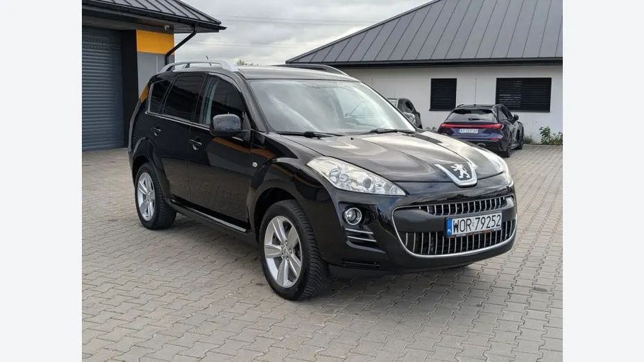 PEUGEOT 4007 -