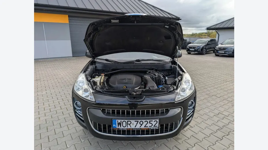 PEUGEOT 4007 -