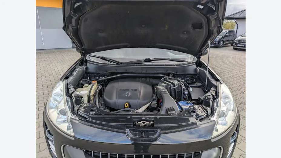 PEUGEOT 4007 -