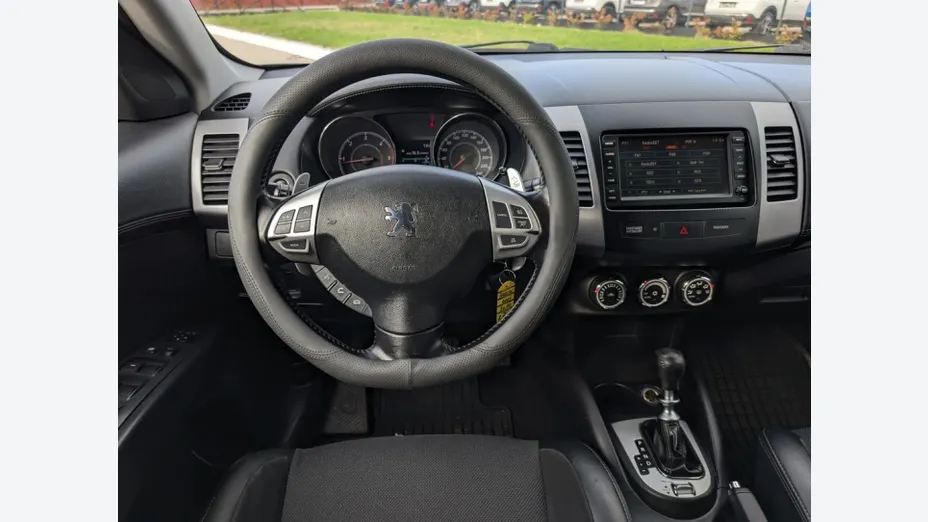 PEUGEOT 4007 -