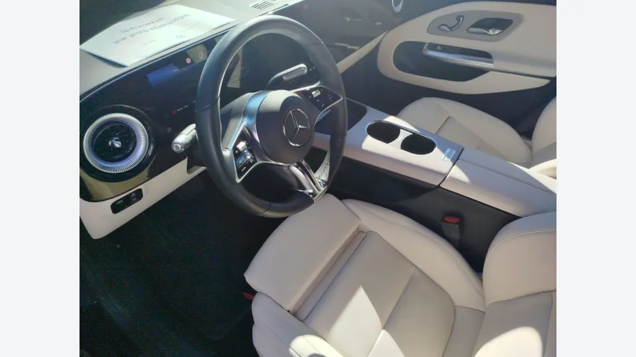 MERCEDES-BENZ CLA -