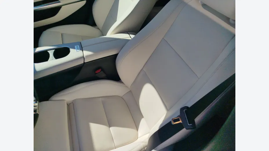 MERCEDES-BENZ CLA -