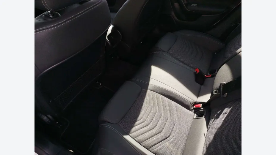 MERCEDES-BENZ CLA -