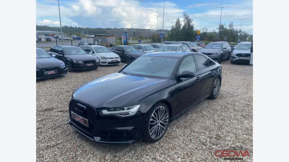 AUDI A6 -