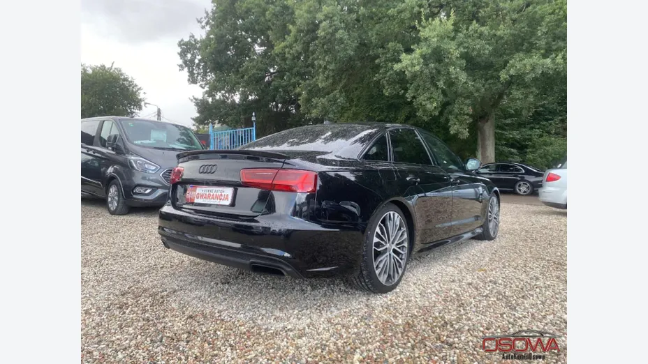 AUDI A6 -