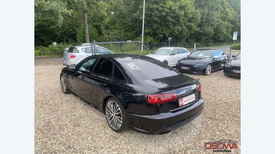 AUDI A6 -