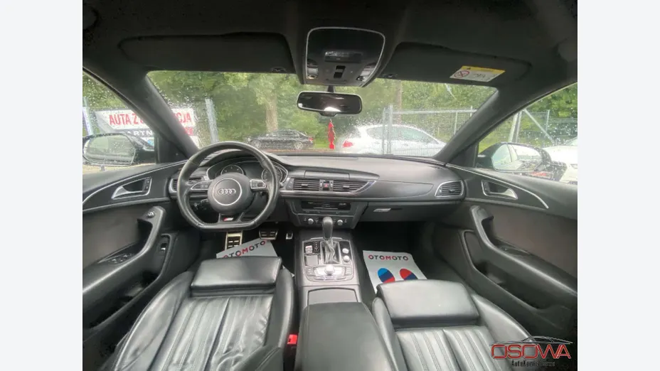 AUDI A6 -