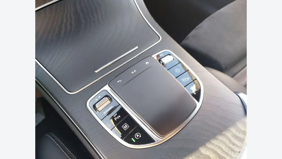 MERCEDES-BENZ GLC -